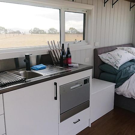 Hounds Run Vineyard - Tiny House In The Grampians Villa Great Western Exterior photo