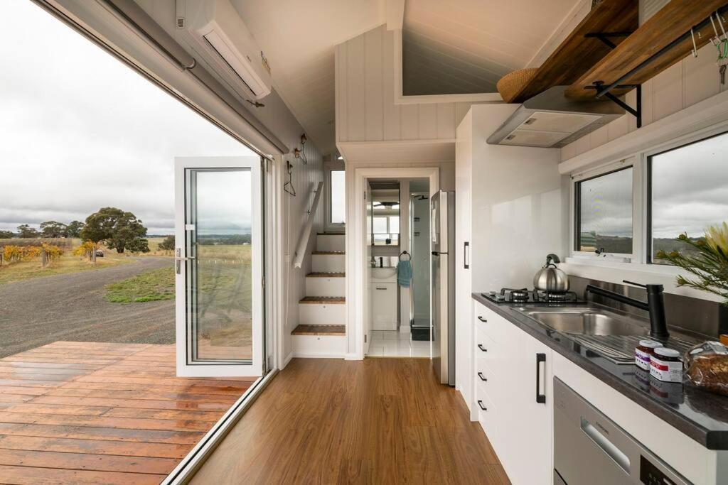 Hounds Run Vineyard - Tiny House In The Grampians Villa Great Western Exterior photo